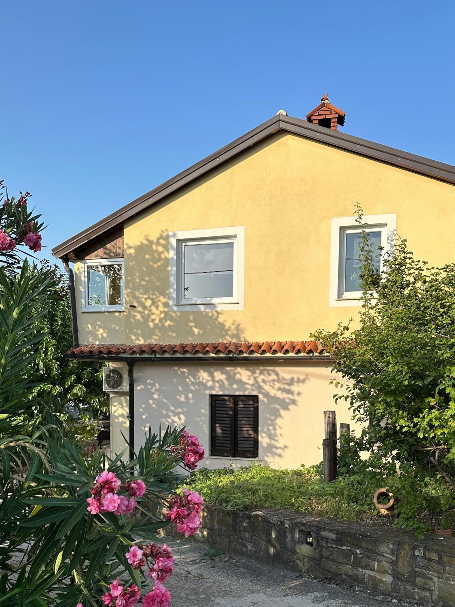 Quiet Countryside Apartments Near The City And The Sea Koper városi község Kültér fotó