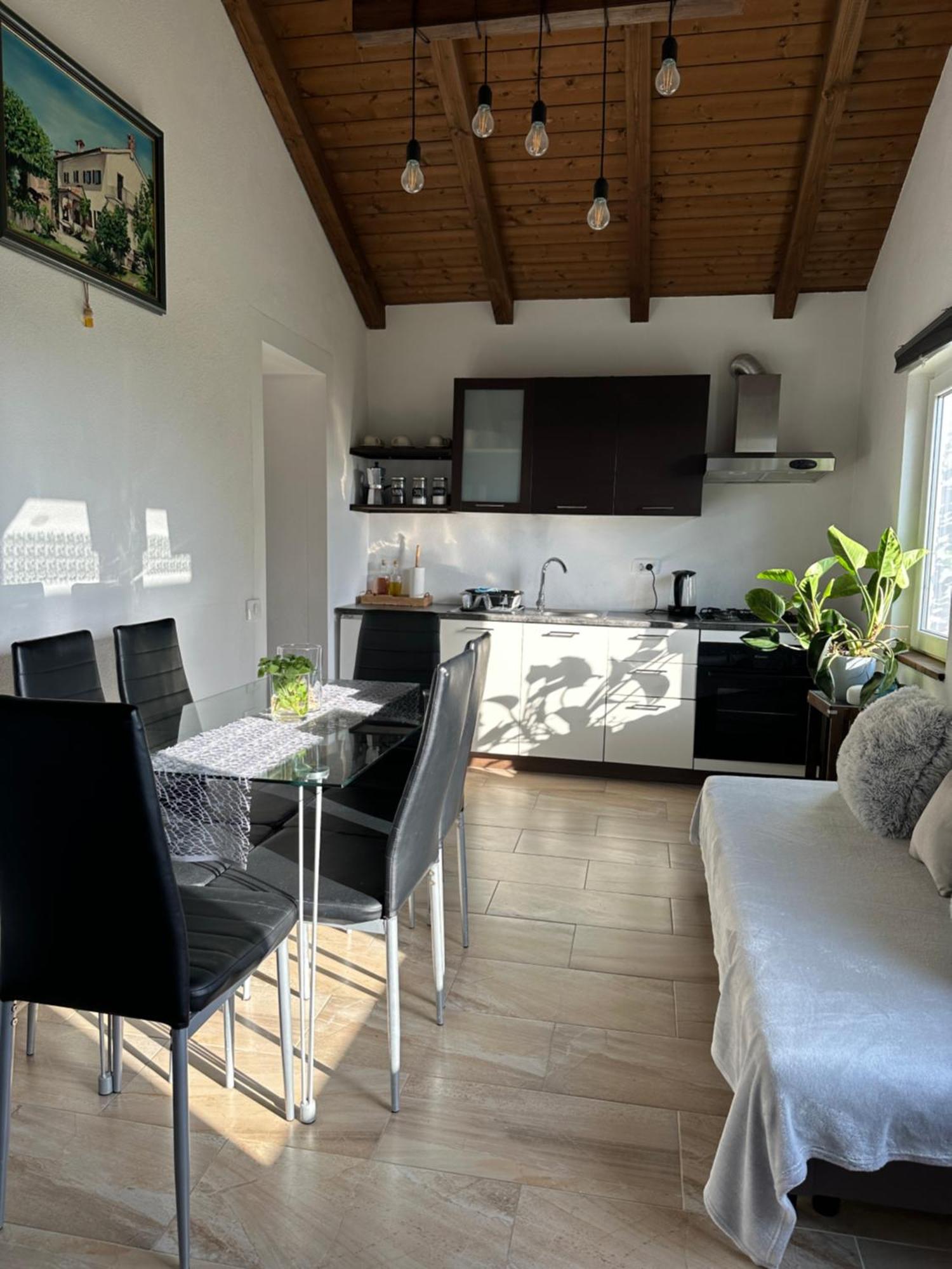 Quiet Countryside Apartments Near The City And The Sea Koper városi község Kültér fotó